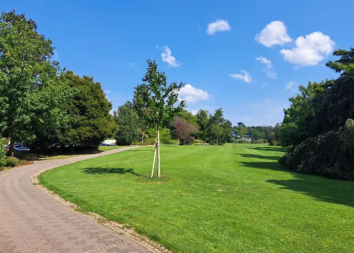 Ruhiges Apartment Am Kurpark In Bester Wohnlage